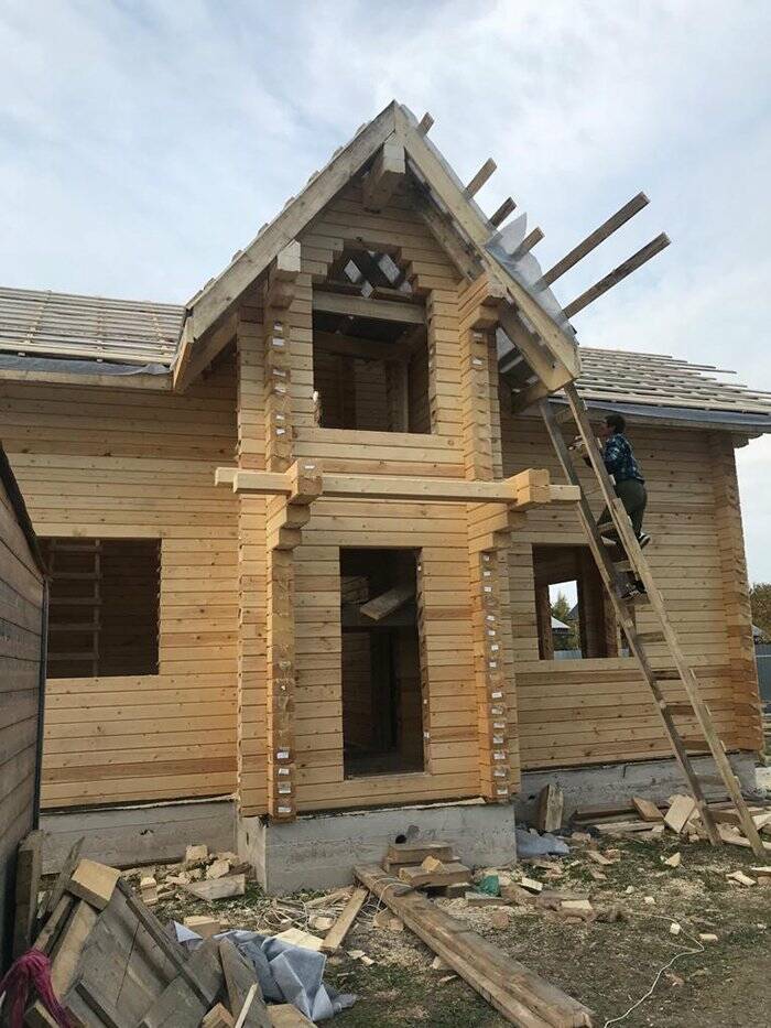 Завершается сборка дома в Наро-Фоминском районе